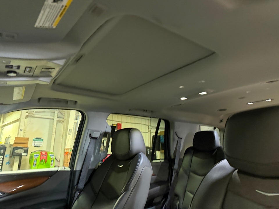 2016 Cadillac Escalade Luxury Collection