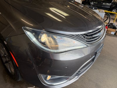 2019 Chrysler Pacifica Hybrid Limited