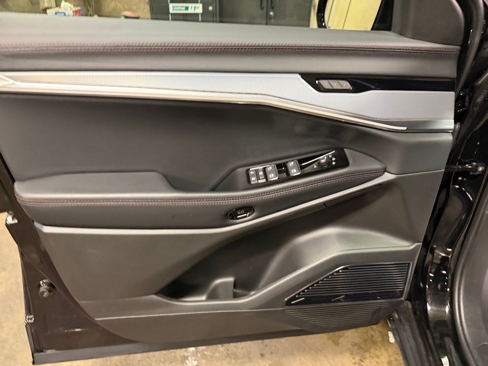 2024 Jeep Wagoneer S Launch Edition