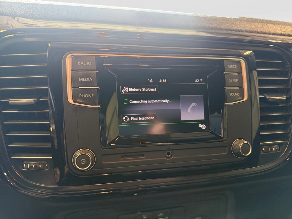 2019 Volkswagen Beetle S
