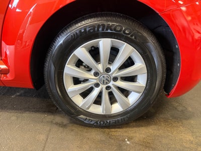 2019 Volkswagen Beetle S