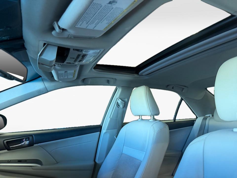2014 Toyota Camry Hybrid XLE