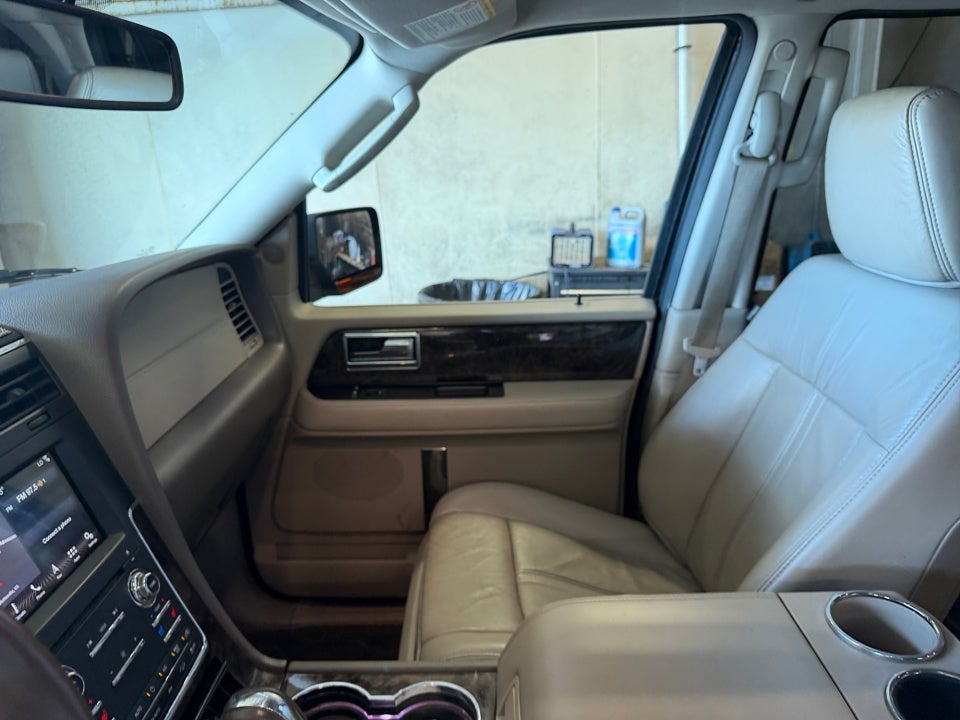 2017 Lincoln Navigator Select