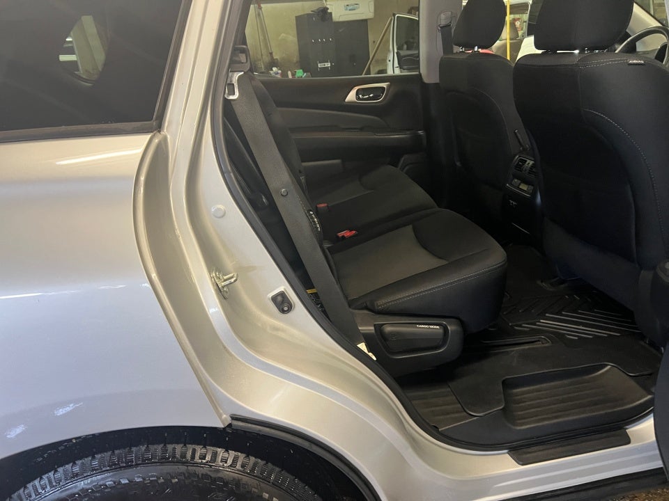 2020 Nissan Pathfinder SV 4WD