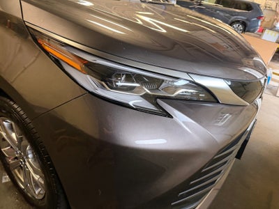 2022 Toyota Sienna Platinum