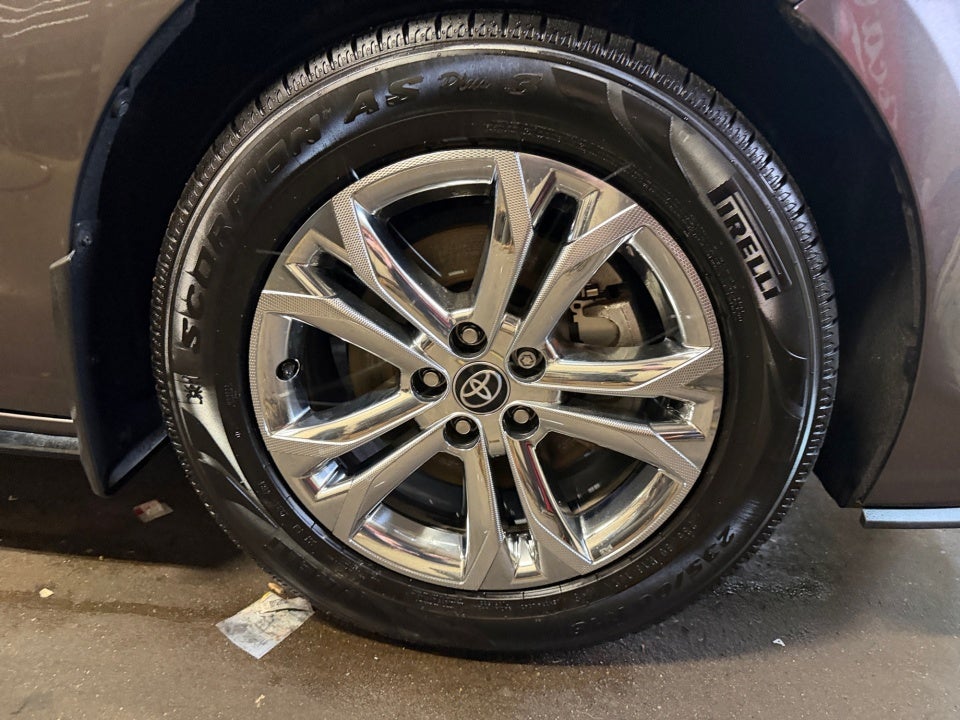 2022 Toyota Sienna Platinum