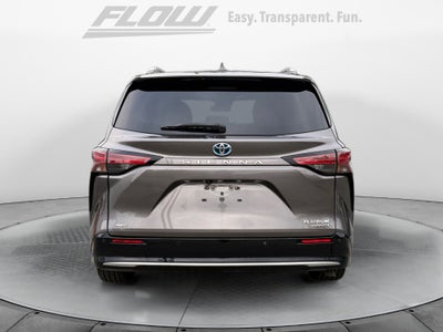 2022 Toyota Sienna Platinum
