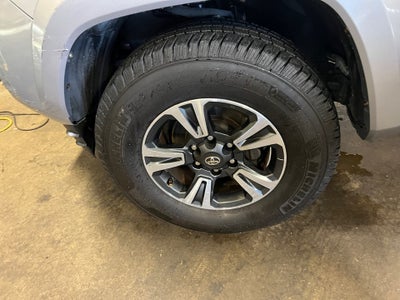 2017 Toyota Tacoma TRD Sport