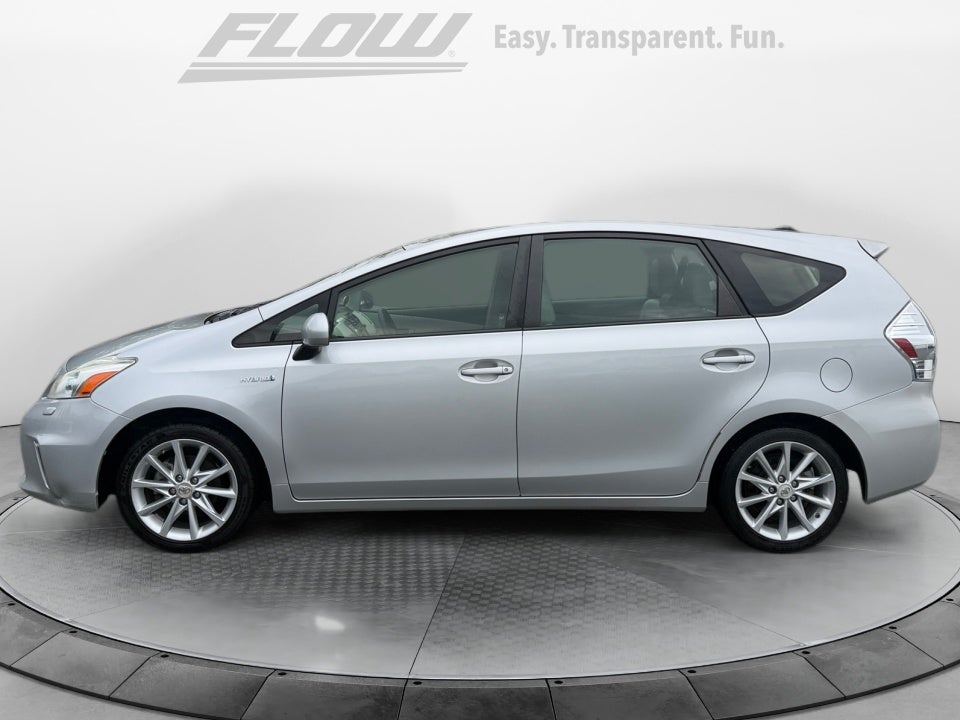 2013 Toyota Prius v Five