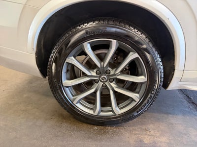 2017 Volvo XC90 Momentum