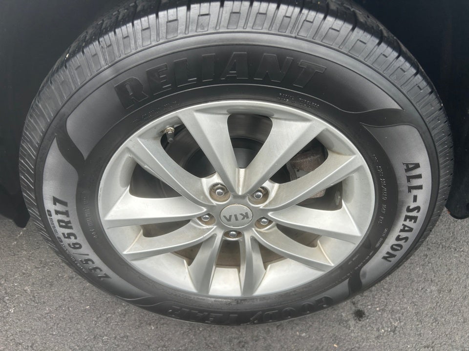 2017 Kia Sorento LX