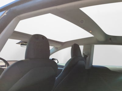 2022 Tesla Model 3 RWD