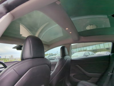 2022 Tesla Model 3 Long Range Dual Motor All-Wheel Drive