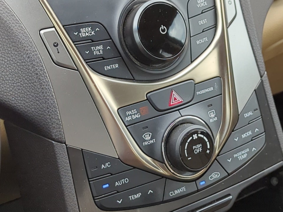 2012 Hyundai Azera 4dr Sdn
