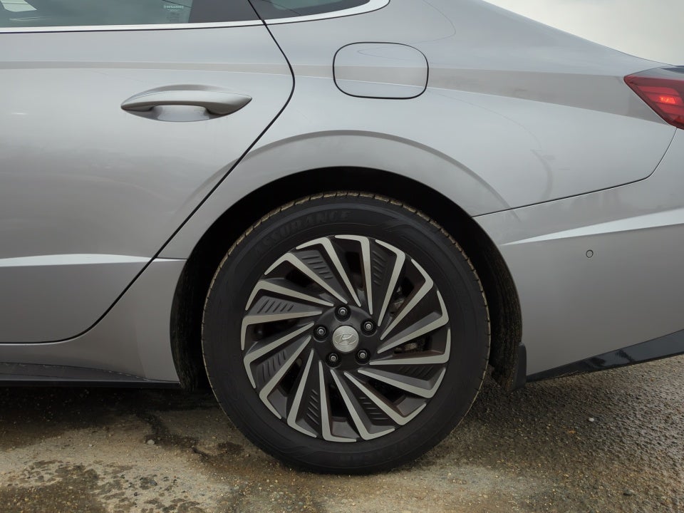 2023 Hyundai Sonata Hybrid Limited