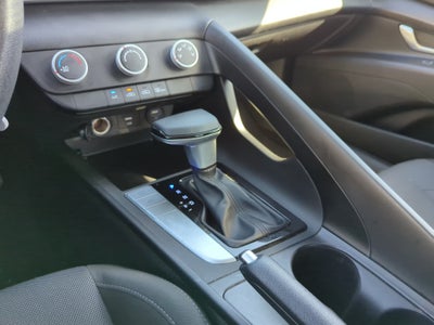 2021 Hyundai Elantra SE