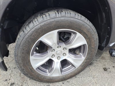 2020 RAM 1500 Laramie Crew Cab 4x4 6'4" Box