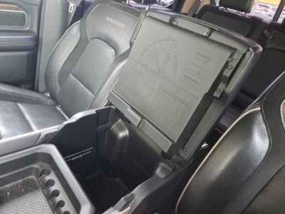 2020 RAM 1500 Laramie Crew Cab 4x4 6'4" Box