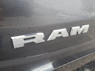 2020 RAM 1500 Laramie Crew Cab 4x4 6'4" Box