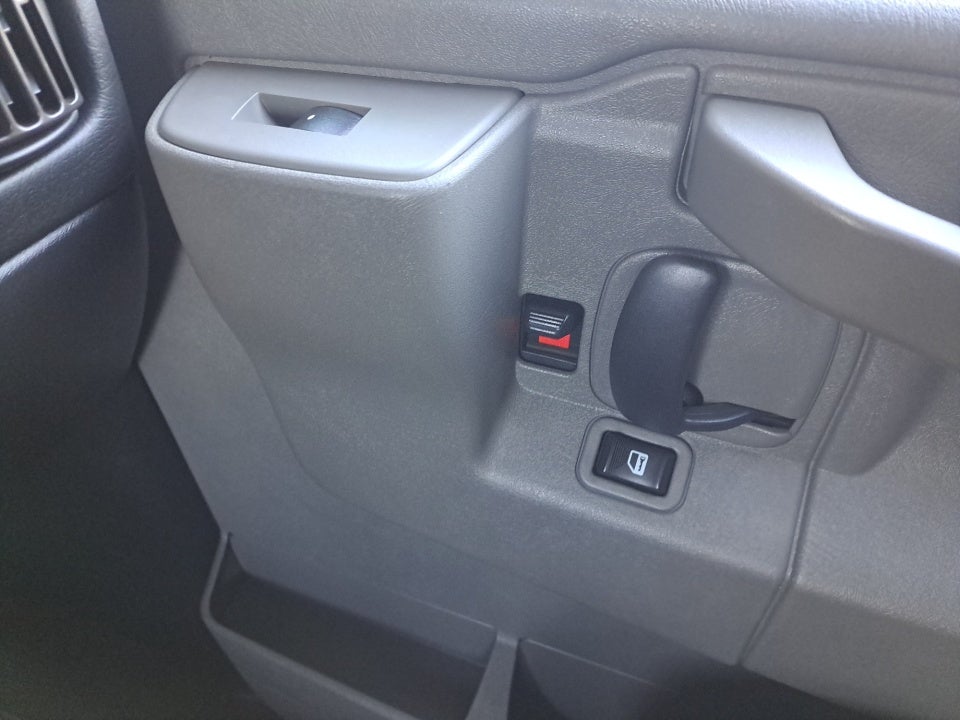 2017 Chevrolet Express 3500 LT