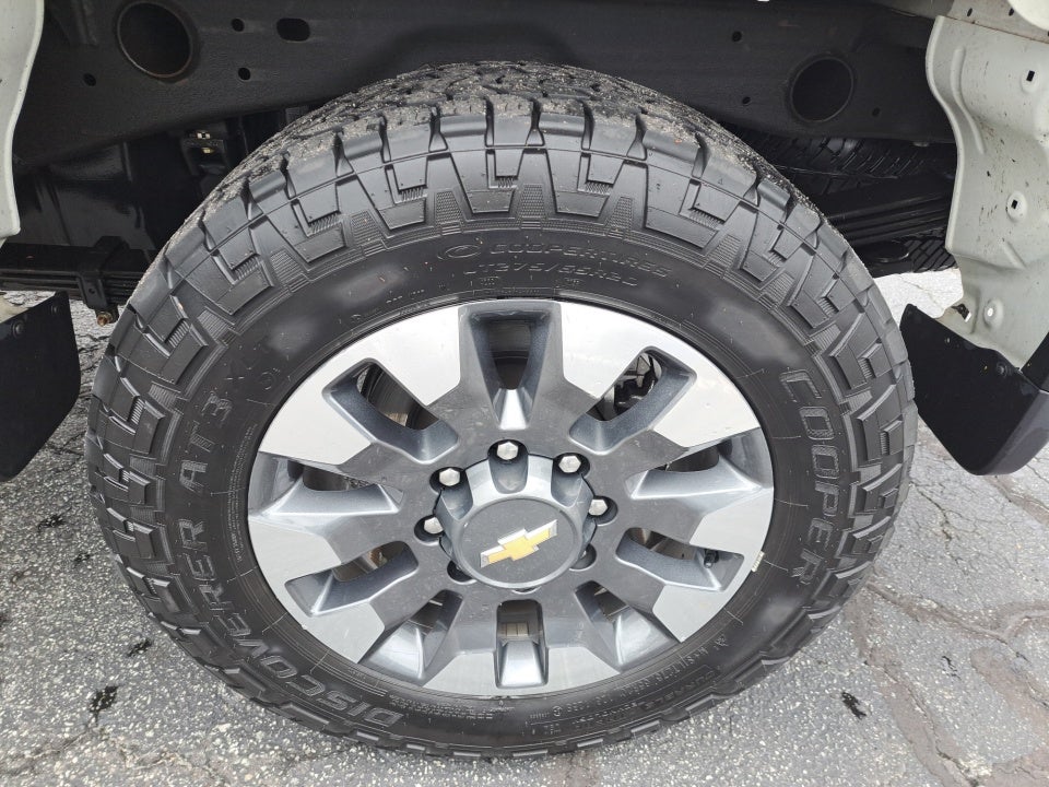 2021 Chevrolet Silverado 2500HD 4WD Crew Cab Standard Bed Custom