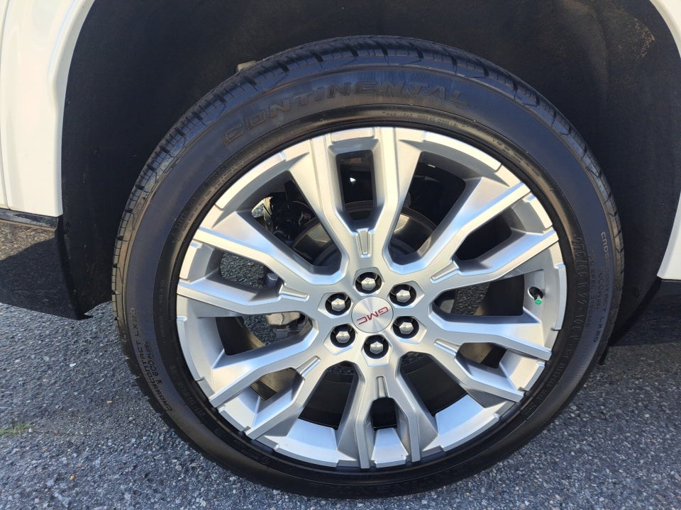 2024 GMC Acadia FWD Denali