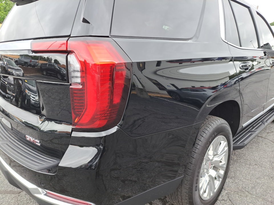 2025 GMC Yukon 4WD Denali