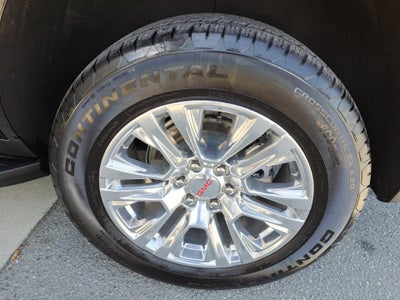2025 GMC Yukon 4WD Denali