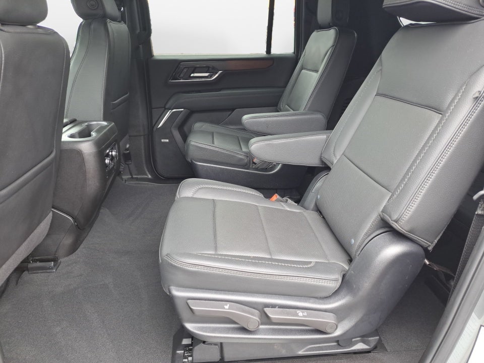 2025 GMC Yukon XL 4WD Denali