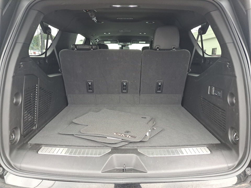 2025 GMC Yukon XL 4WD Denali