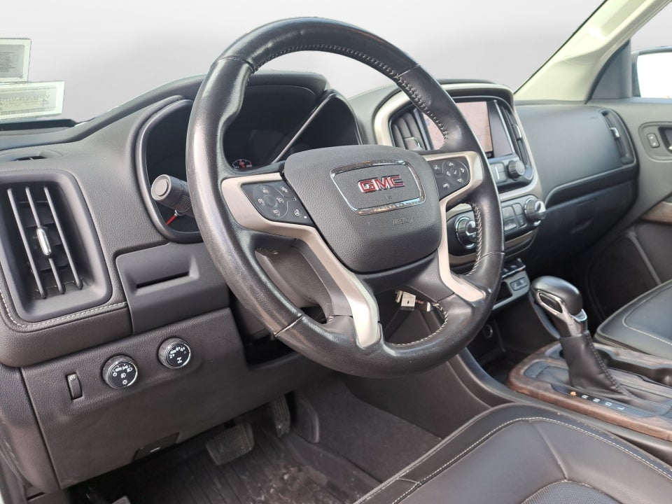 2022 GMC Canyon 4WD Crew Cab Short Box Denali