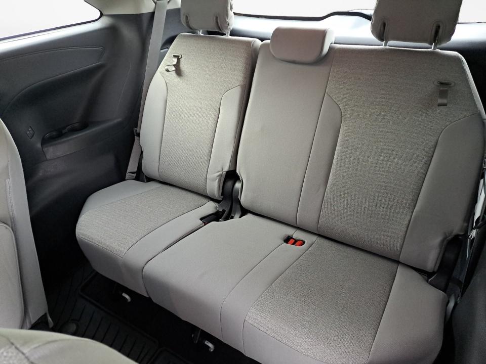 2025 Toyota Sienna LE