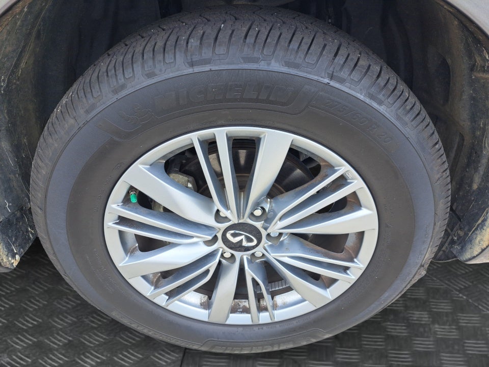 2021 INFINITI QX80 LUXE AWD