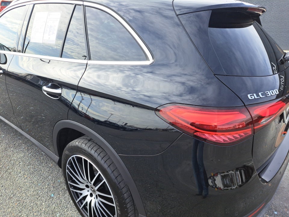2024 Mercedes-Benz GLC 300 SUV