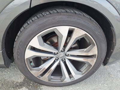 2019 Audi Q8 55 Premium