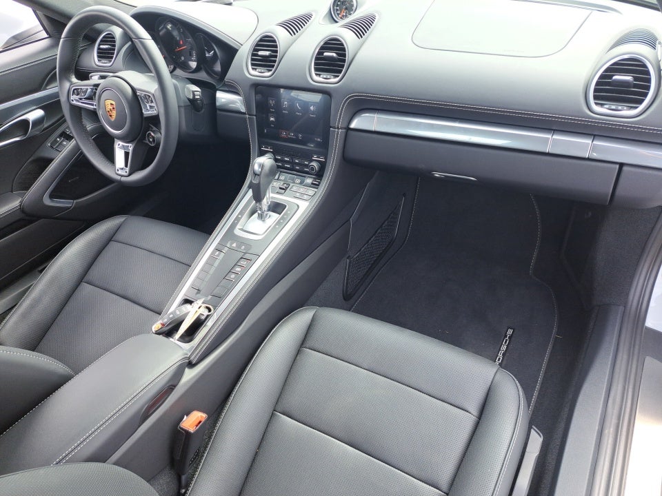 2024 Porsche 718 Cayman Style Edition