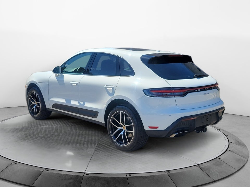 2023 Porsche Macan Base
