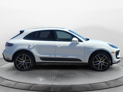 2023 Porsche Macan Base