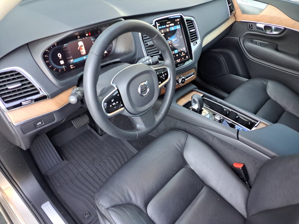 2023 Volvo XC90 B6 Plus 6-Seater