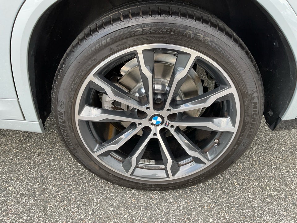 2023 BMW X4 xDrive30i