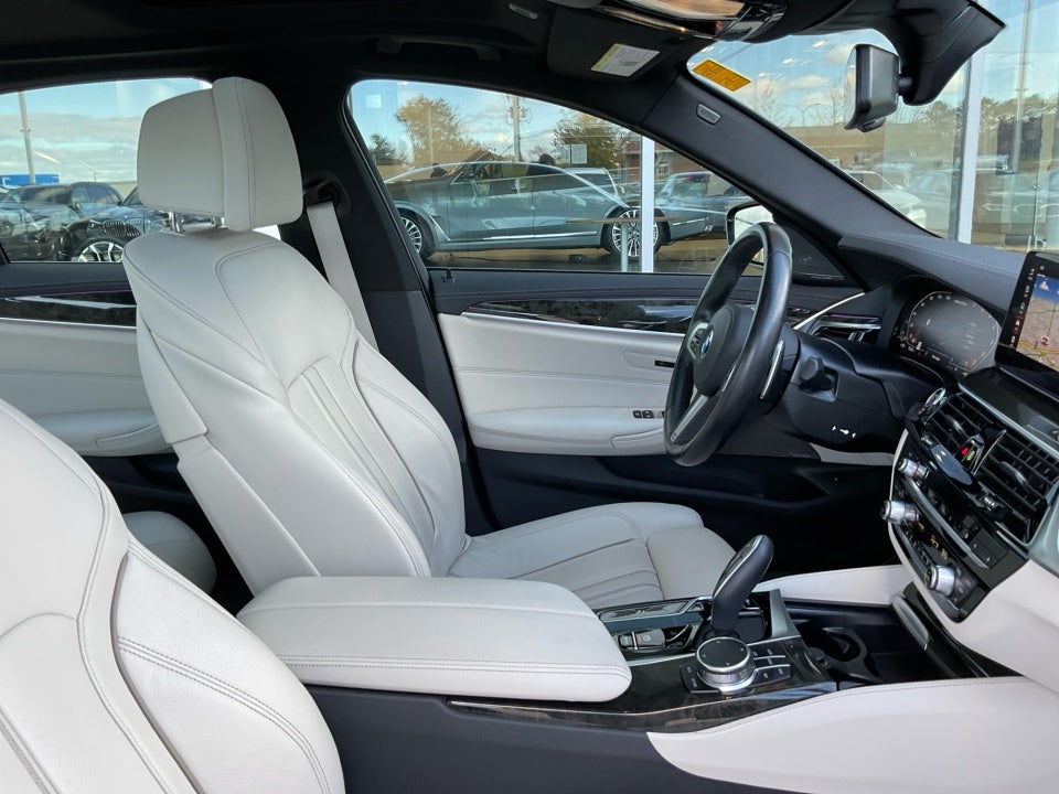 2023 BMW M550 i xDrive