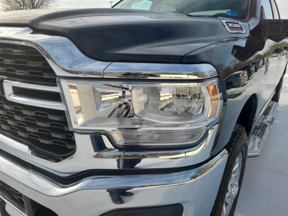 2024 RAM 3500 Tradesman Crew Cab 4x4 6'4" Box