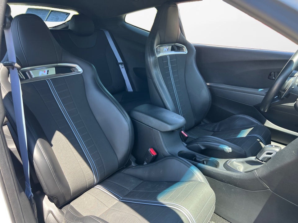 2022 Hyundai Veloster N Base
