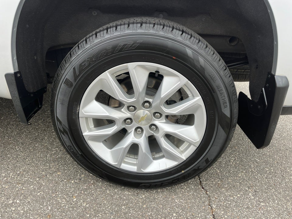 2020 Chevrolet Silverado 2WD Crew Cab Short Bed Custom