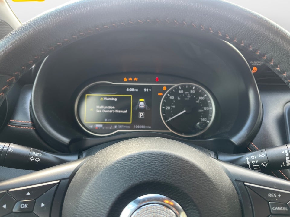 2020 Nissan Kicks SR