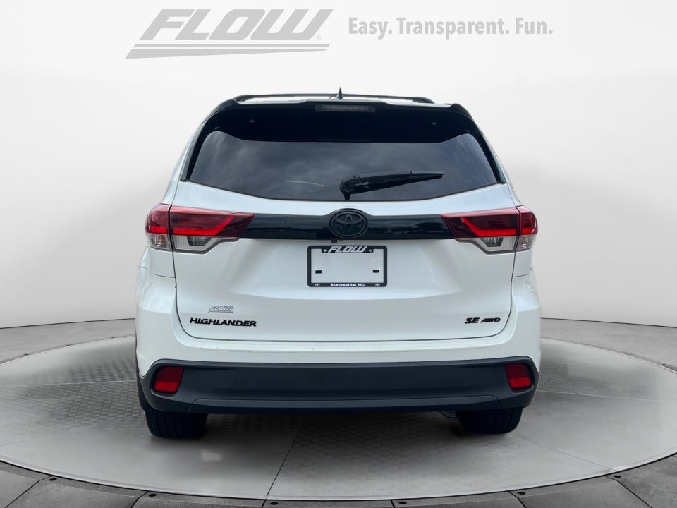 2019 Toyota Highlander SE