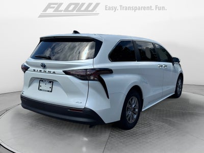 2025 Toyota Sienna XLE