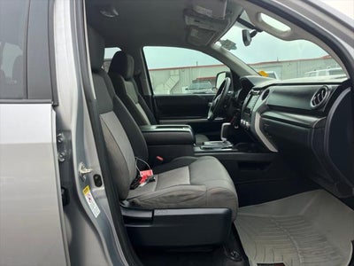 2016 Toyota TUNDRA 4X2 SR5 5.7L V8