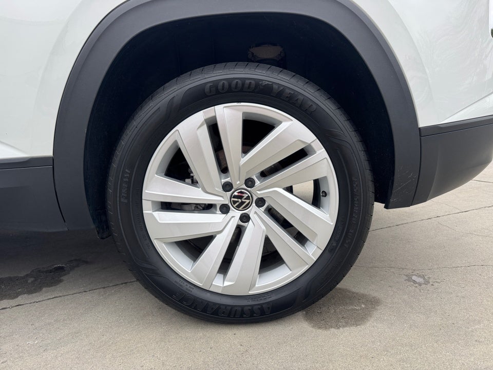 2023 Volkswagen Atlas Cross Sport 2.0T SE w/Technology