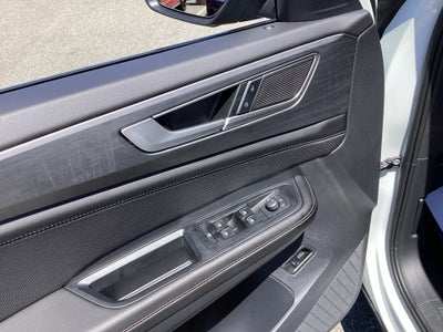 2026 Volkswagen Atlas Cross Sport SE with Technology